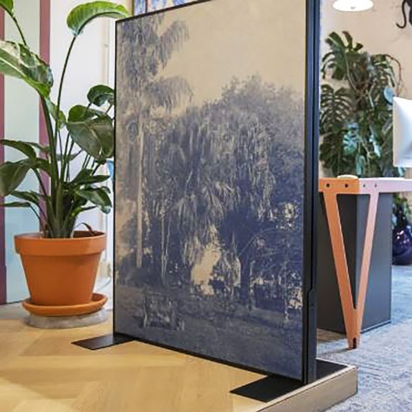 Bedrukte room of desk divider