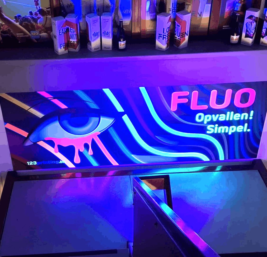 Fluo bedrukte POS-materialen of reclame panelen in fluo drukken